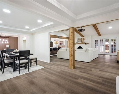 10922 Ferndale Road - Photo Thumbnail 7