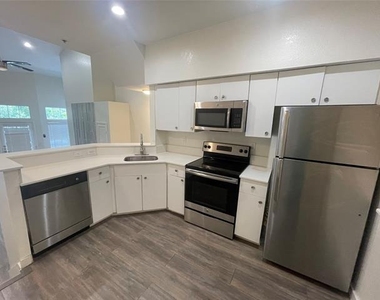 7474 Fair Oaks Avenue - Photo Thumbnail 6