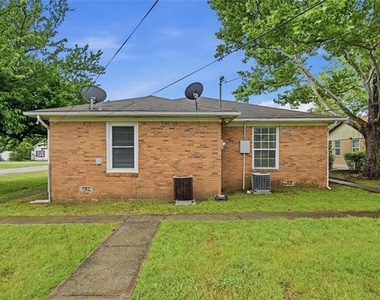 1701 W Elm Street - Photo Thumbnail 16
