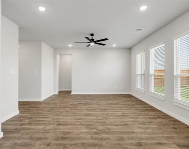 4027 Clovis Street - Photo Thumbnail 14