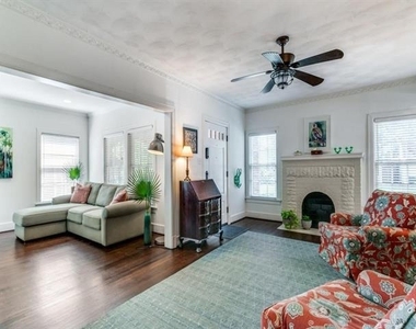 6313 Belmont Avenue - Photo Thumbnail 3