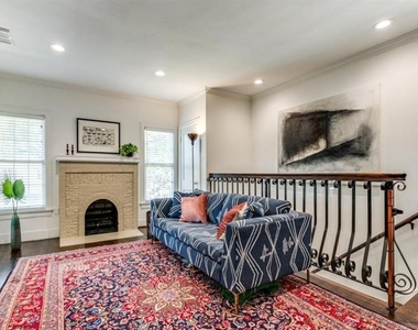 6313 Belmont Avenue - Photo Thumbnail 11