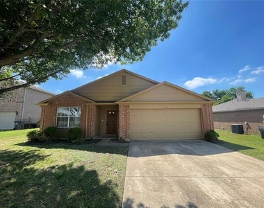 1611 Columbia Drive - Photo Thumbnail 1