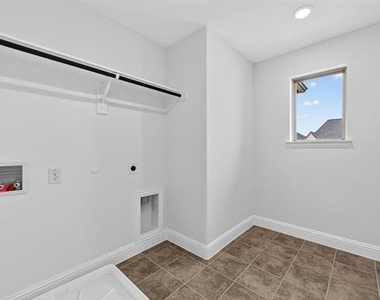 3116 Winecup Road - Photo Thumbnail 9