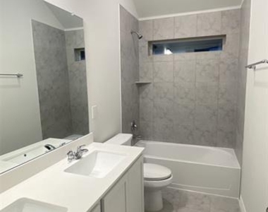 501 Orchard Place - Photo Thumbnail 12