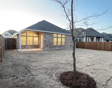 501 Orchard Place - Photo Thumbnail 19