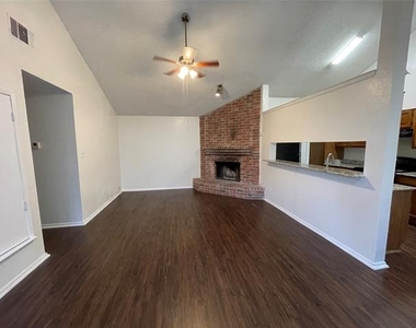 1754 Carrington Drive - Photo Thumbnail 12