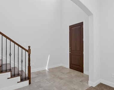 10204 Marathon Court - Photo Thumbnail 12