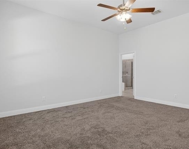 10204 Marathon Court - Photo Thumbnail 23