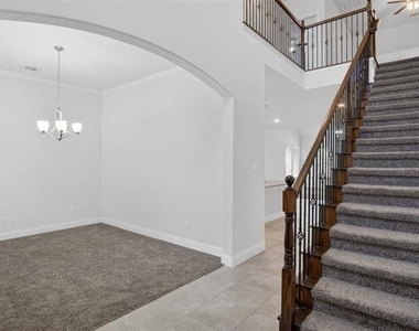 10204 Marathon Court - Photo Thumbnail 11