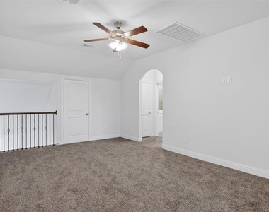 10204 Marathon Court - Photo Thumbnail 32