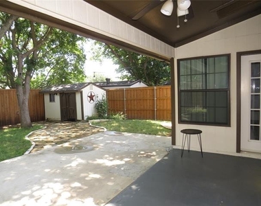 2308 Crestmeadow Street - Photo Thumbnail 30