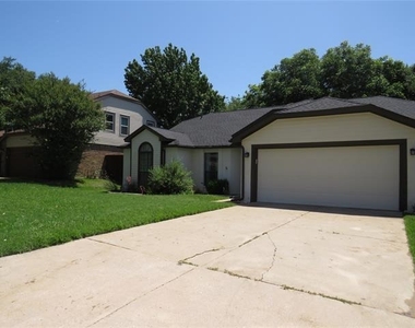 2308 Crestmeadow Street - Photo Thumbnail 1