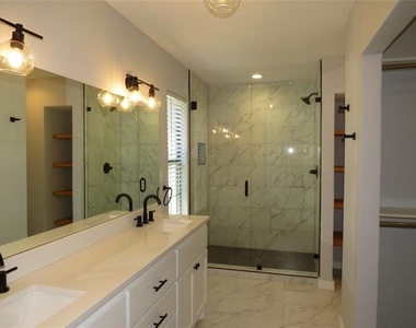 2308 Crestmeadow Street - Photo Thumbnail 15