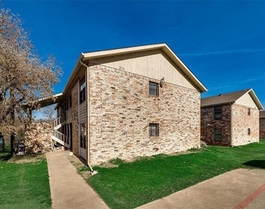 218 Renfro Street - Photo Thumbnail 1