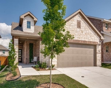 715 Dotty Drive - Photo Thumbnail 1
