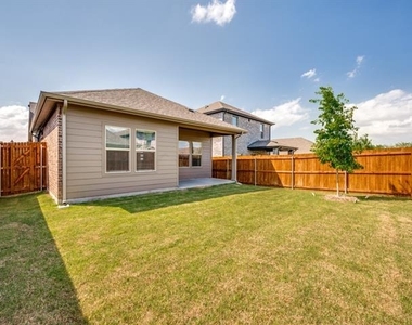 715 Dotty Drive - Photo Thumbnail 24