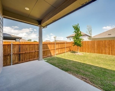 715 Dotty Drive - Photo Thumbnail 23