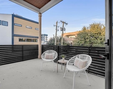1512 Villars Street - Photo Thumbnail 31