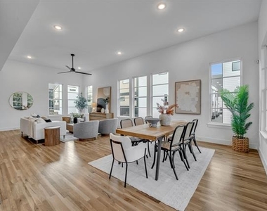 1512 Villars Street - Photo Thumbnail 14