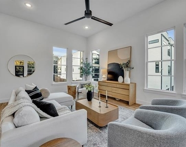 1512 Villars Street - Photo Thumbnail 16