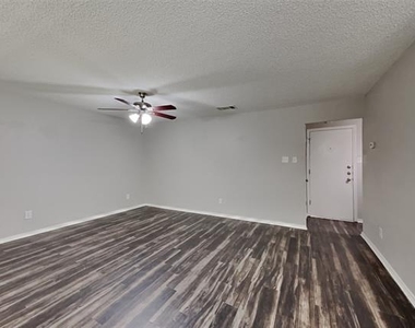 6100 Springwood Drive - Photo Thumbnail 2