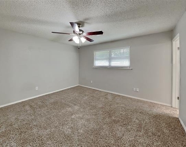 6100 Springwood Drive - Photo Thumbnail 4