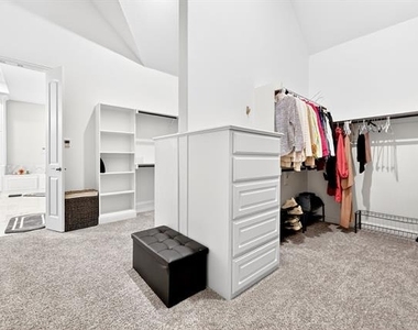 4908 Fulbrook Drive - Photo Thumbnail 15
