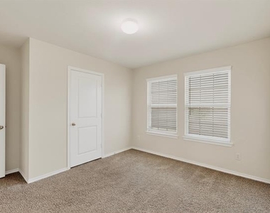1901 Princeton Avenue - Photo Thumbnail 24