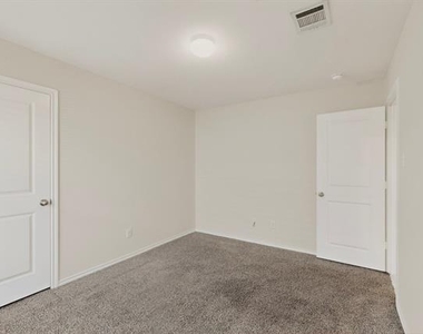 1901 Princeton Avenue - Photo Thumbnail 31