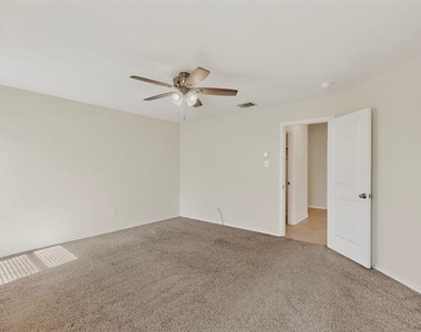1901 Princeton Avenue - Photo Thumbnail 18
