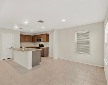1901 Princeton Avenue - Photo Thumbnail 11