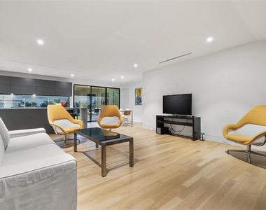 8571 Eustis Avenue - Photo Thumbnail 17