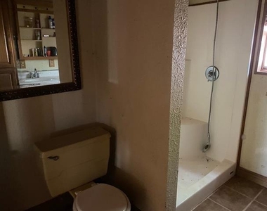 501 N Lincoln Avenue - Photo Thumbnail 11
