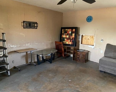501 N Lincoln Avenue - Photo Thumbnail 5