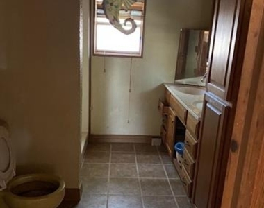 501 N Lincoln Avenue - Photo Thumbnail 12