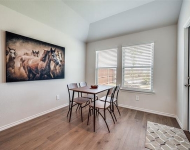 13105 Dawson Drive - Photo Thumbnail 6