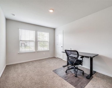 13105 Dawson Drive - Photo Thumbnail 11