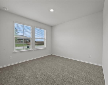 2307 Albert Lane - Photo Thumbnail 5