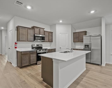 2307 Albert Lane - Photo Thumbnail 11