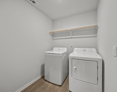 2307 Albert Lane - Photo Thumbnail 19