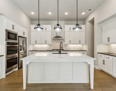 4131 Sandhills Lane - Photo Thumbnail 10