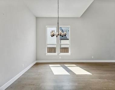 4131 Sandhills Lane - Photo Thumbnail 14