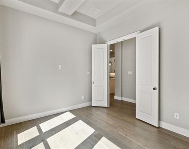 4131 Sandhills Lane - Photo Thumbnail 7