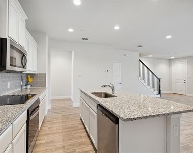 6028 Bursey Road - Photo Thumbnail 5
