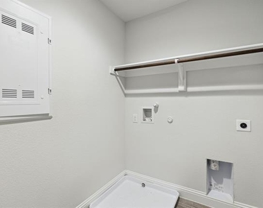 6028 Bursey Road - Photo Thumbnail 21