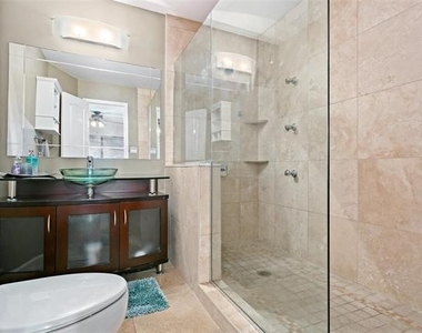 3314 Douglas Avenue - Photo Thumbnail 4