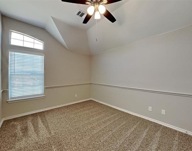1508 Kendal Drive - Photo Thumbnail 13