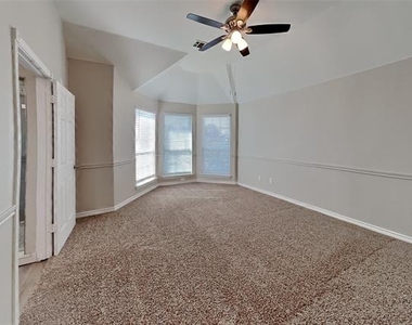 1508 Kendal Drive - Photo Thumbnail 9