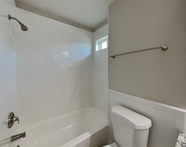 1508 Kendal Drive - Photo Thumbnail 18